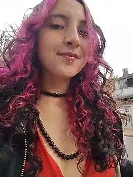  Laary online show from November 2025 07:28:02 PM