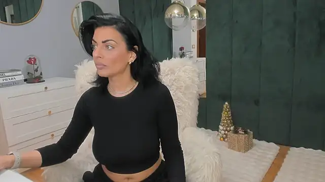 ElisaBaxter online show from January 2026 05:03:01 AM