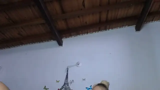 Nicolle Milf online show from November 2025 06:19:02 PM