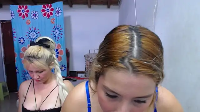 Nicolle Milf online show from October 2025 06:08:02 PM