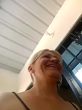 Nicolle Milf online show from September 2025 06:37:02 PM