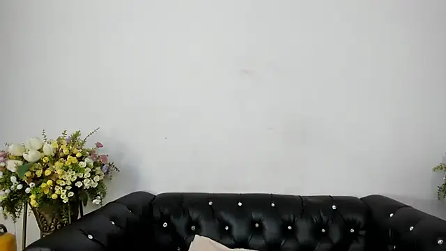 SSCARLETH  online show from April 2026 12:34:01 PM