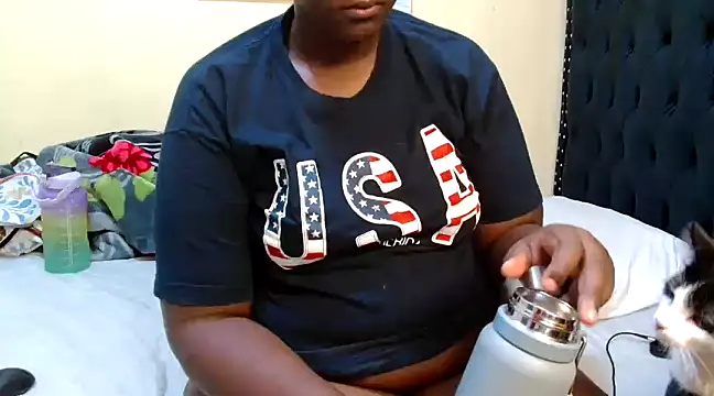 Toomuchbooty33 online show from March 2025 03:40:01 AM