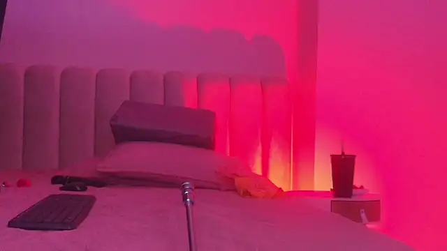 britanyy  online show from November 2025 03:07:02 AM