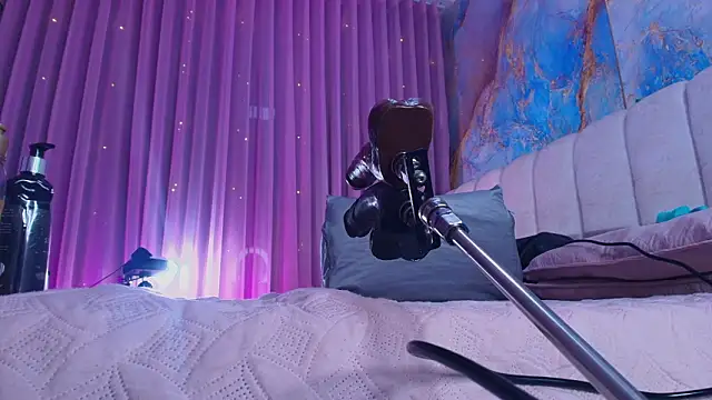 britanyy  online show from February 2026 03:14:02 AM