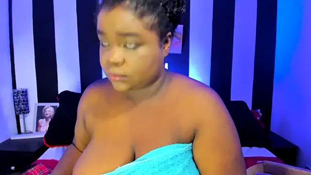 Snapshot of YeminaLeman chatting on March 2025 10:29:01 AM YeminaLeman online show from March 2025 10:29:01 AM