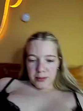Snapshot of -veranito- chatting on March 2025 03:01:01 AM -veranito- online show from March 2025 03:01:01 AM