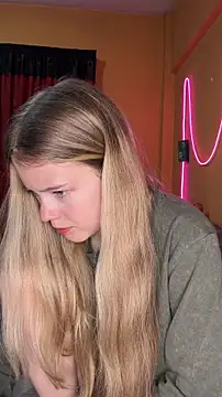 -veranito- online show from November 2025 09:04:01 PM