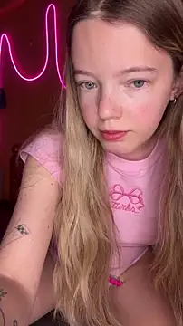 -veranito- online show from February 2026 09:03:02 PM