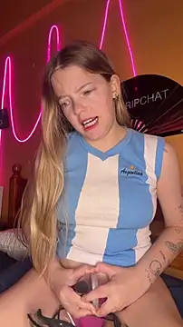 -veranito- online show from March 2026 03:03:02 AM