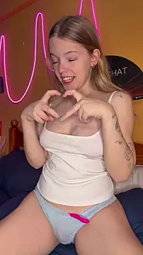 Snapshot of -veranito- chatting on June 2026 03:11:01 AM -veranito- online show from June 2026 03:11:01 AM