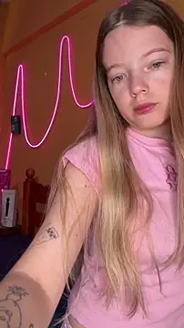 -veranito- online show from April 2026 09:01:02 PM