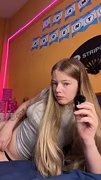 Snapshot of -veranito- chatting on June 2026 03:08:02 AM -veranito- online show from June 2026 03:08:02 AM