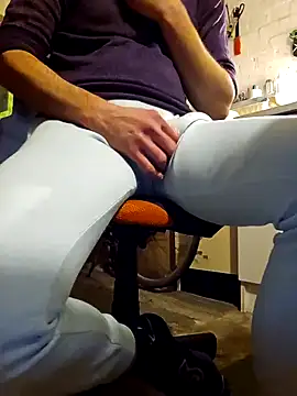 PassiveStute25 online show from April 2026 03:51:01 PM