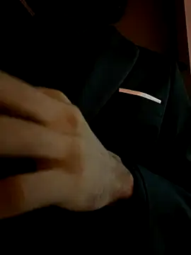 Snapshot of Alessandro__Rossi chatting on November 2025 12:59:02 AM Alessandro Rossi online show from November 2025 12:59:02 AM