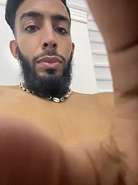 Snapshot of Alessandro__Rossi chatting on November 2025 08:34:01 PM Alessandro Rossi online show from November 2025 08:34:01 PM