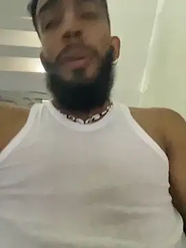 Snapshot of Alessandro__Rossi chatting on November 2025 07:57:01 PM Alessandro Rossi online show from November 2025 07:57:01 PM