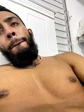 Snapshot of Alessandro__Rossi chatting on October 2025 10:45:02 AM Alessandro Rossi online show from October 2025 10:45:02 AM