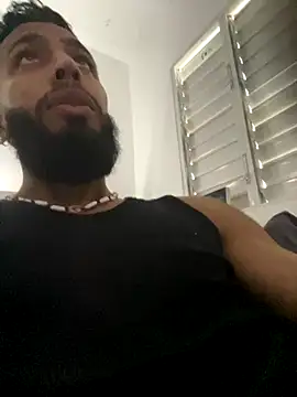 Snapshot of Alessandro__Rossi chatting on November 2025 07:06:01 PM Alessandro Rossi online show from November 2025 07:06:01 PM