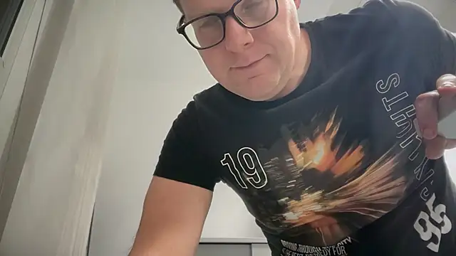 AnnualSunrise online show from November 2025 06:01:01 PM