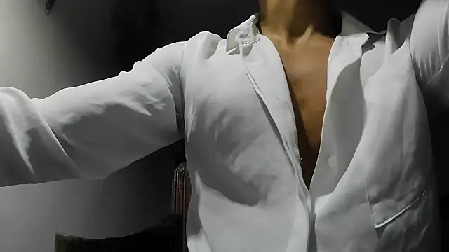crazylatinguyy online show from November 2025 08:25:02 AM