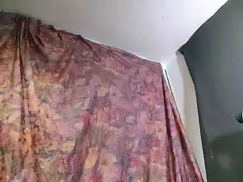 crazylatinguyy online show from December 2024 04:26:01 AM