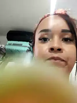 Snapshot of LindaGarcia22 chatting on December 2024 04:45:02 AM LindaGarcia22 online show from December 2024 04:45:02 AM