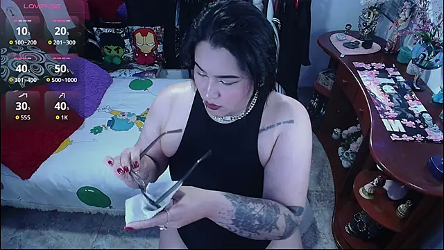 lufek23 online show from October 2025 02:14:02 PM