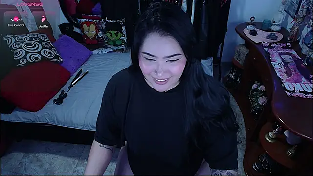 lufek23 online show from November 2025 08:13:01 PM