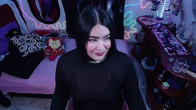 lufek23 online show from April 2026 01:38:02 PM