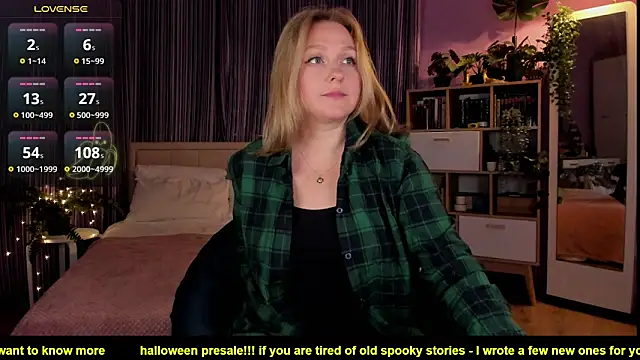 Snapshot of Lazy_Lady chatting on October 2025 02:30:02 PM Lazy Lady online show from October 2025 02:30:02 PM