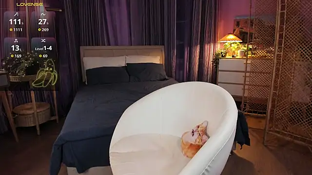 Lazy Lady online show from February 2026 05:15:02 PM
