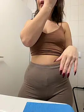 TheCinderella online show from January 2026 04:36:01 PM