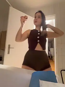 TheCinderella online show from January 2026 10:48:02 PM