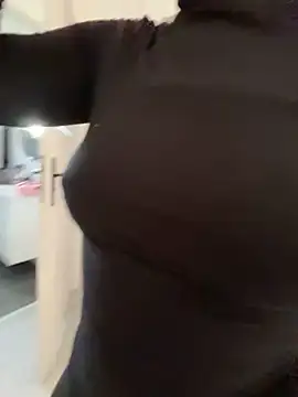 TheCinderella online show from April 2026 03:29:02 PM