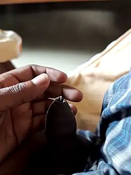 malluflash online show from November 2025 05:24:02 AM