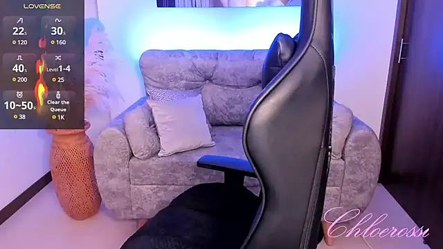 chloerossi online show from December 2024 10:42:02 PM