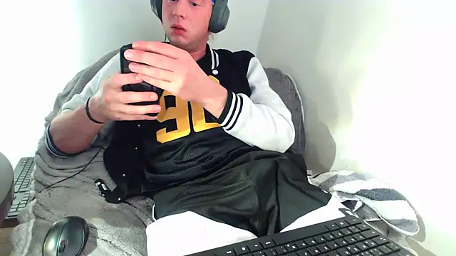 Tobi907790 online show from November 2025 11:38:01 PM