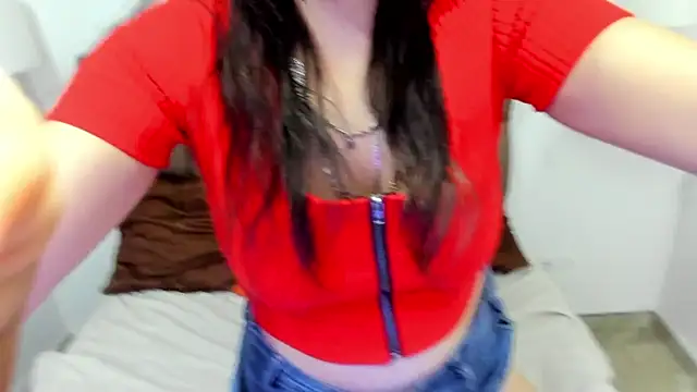 Snapshot of casey_jamess chatting on March 2026 04:21:02 AM casey jamess online show from March 2026 04:21:02 AM