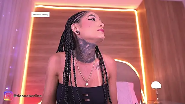 Snapshot of danna_berlin_ chatting on April 2026 07:22:01 PM danna berlin online show from April 2026 07:22:01 PM