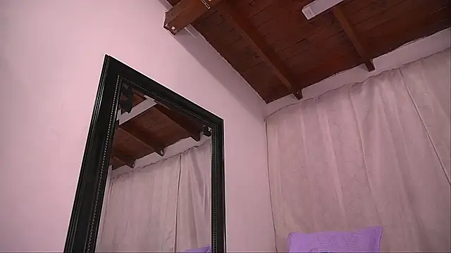 danna berlin  online show from September 2025 07:20:02 PM