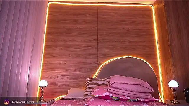 danna berlin  online show from February 2026 07:22:01 PM