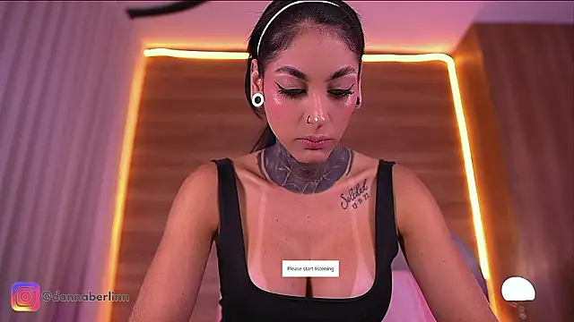 danna berlin  online show from March 2026 07:29:01 PM