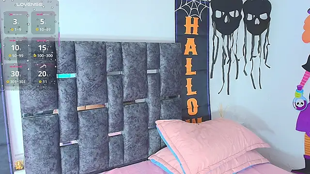 Natasharuso online show from October 2025 10:36:01 AM