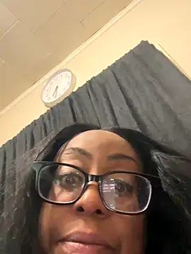 Goddesskarisma online show from November 2025 03:32:02 AM