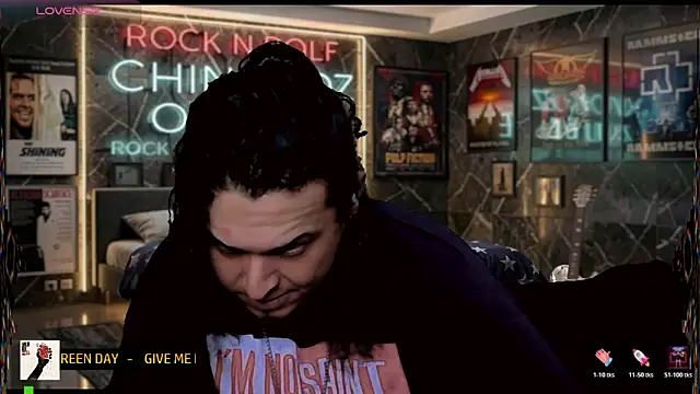 Snapshot of chino_roz chatting on June 2026 06:29:02 AM chino roz online show from June 2026 06:29:02 AM