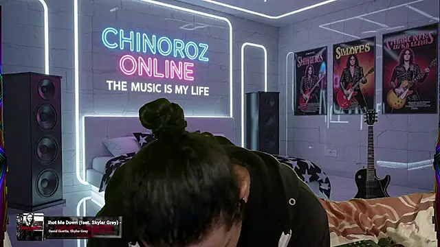 chino roz online show from September 2025 05:50:01 PM