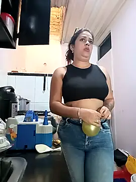 Snapshot of Latina_sexy1 chatting on October 2025 02:51:02 PM Latina sexy1 online show from October 2025 02:51:02 PM