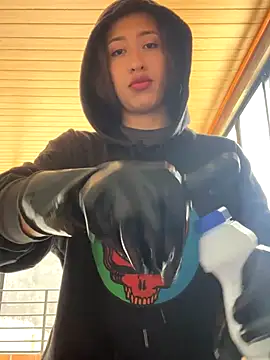 adila anich online show from November 2025 07:36:02 PM