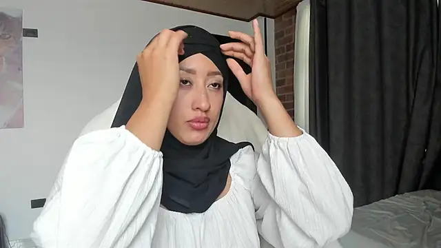 adila anich online show from January 2026 08:16:02 PM